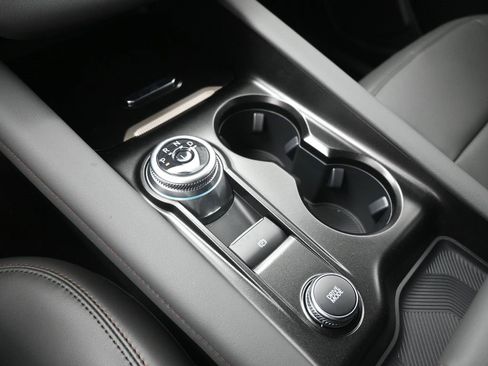 New 2025 Ford Explorer Active w/ Active Comfort Package image 31