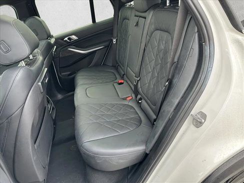 Used 2023 BMW X5 xDrive40i image 15