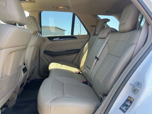 Used 2015 Mercedes-Benz ML 350 4MATIC image 9