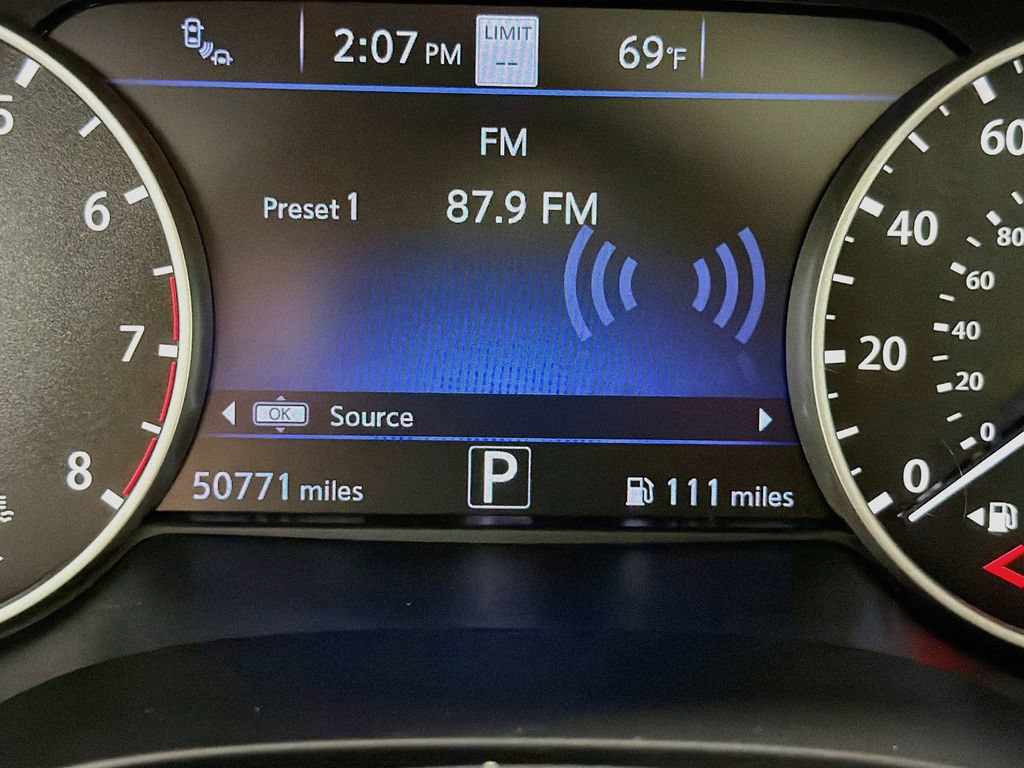 Used 2023 Nissan Maxima SL FWD image 12