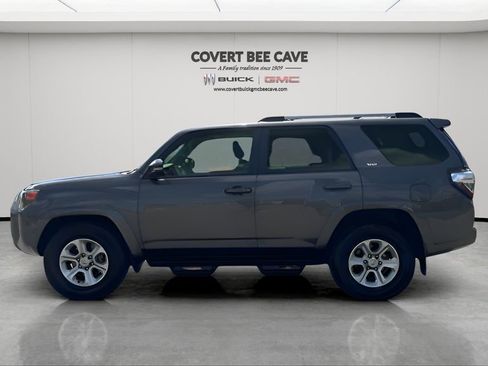 Used 2023 Toyota 4Runner SR5 Premium image 5