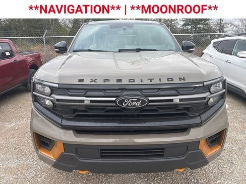 New 2026 Ford Expedition Tremor image 2