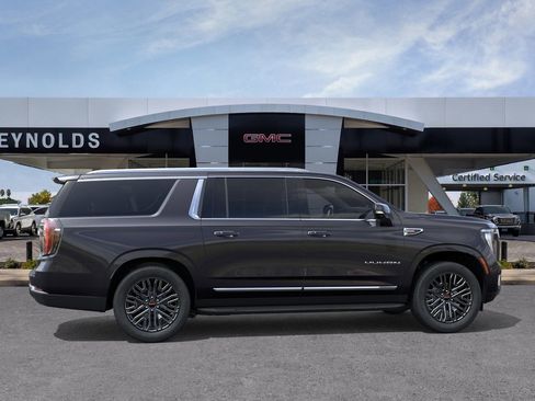 New 2026 GMC Yukon XL Elevation image 5