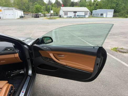 Used 2017 BMW 640i xDrive Convertible AWD/4WD image 15