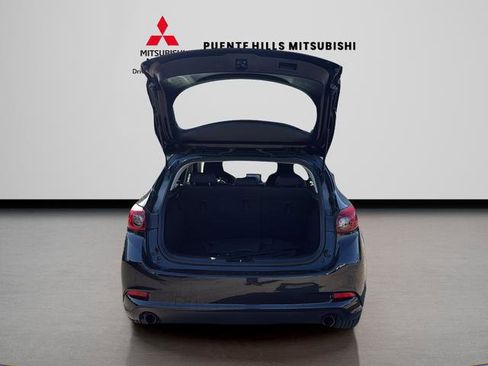 Used 2018 MAZDA MAZDA3 Sport FWD image 9