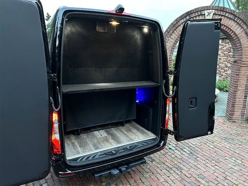 Used 2024 Mercedes-Benz Sprinter 3500 image 24