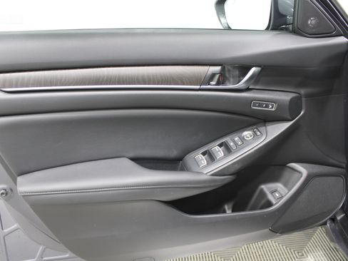 Used 2020 Honda Accord EX-L image 6