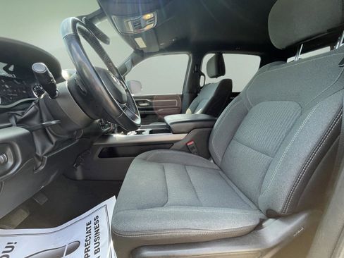 Used 2023 RAM 1500 Big Horn AWD/4WD image 9