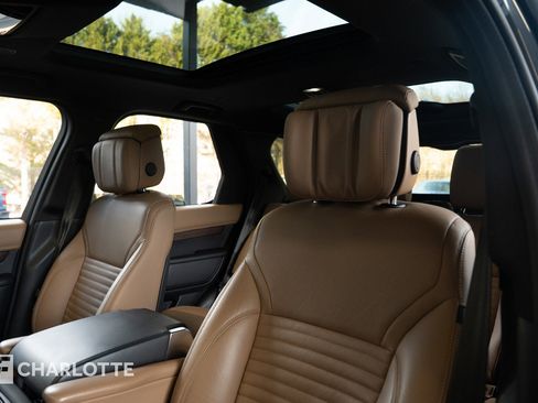 Used 2023 Land Rover Discovery HSE R-Dynamic image 15