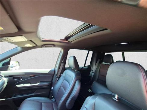 Certified 2017 Honda Ridgeline Black Edition image 16