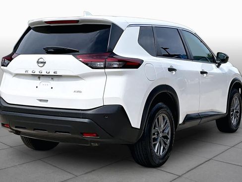 Used 2021 Nissan Rogue S AWD/4WD image 13