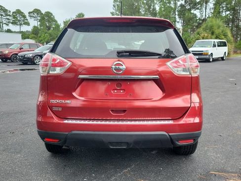 Used 2016 Nissan Rogue S FWD image 5
