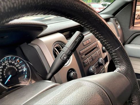 Used 2011 Ford F150 XLT w/ XLT Chrome Pkg AWD/4WD image 17