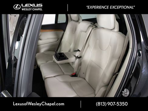 Used 2022 Volvo XC90 T5 Momentum w/ Advanced Package FWD image 24