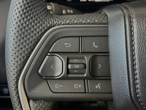 Used 2025 Toyota Tundra Limited image 27