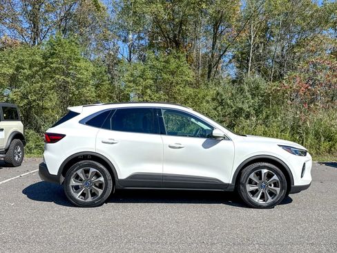 Certified 2023 Ford Escape Platinum image 7