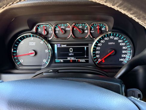 Used 2019 GMC Yukon XL SLE w/ Convenience Package image 28