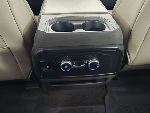 Used 2021 Ford Expedition XLT RWD image 26