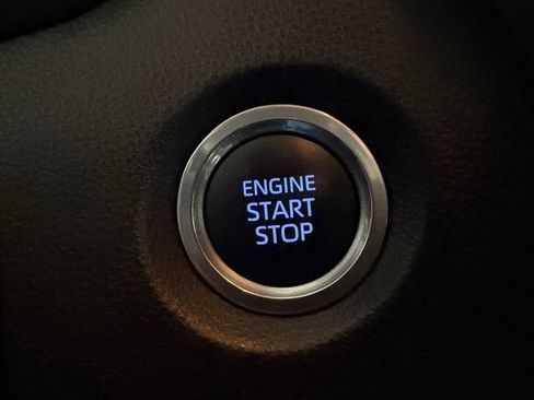 Used 2021 Toyota Corolla XSE image 17