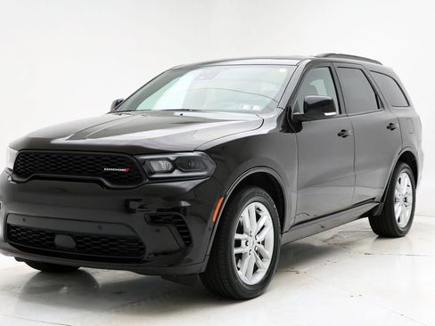 Used 2025 Dodge Durango GT image 2