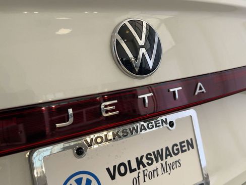 New 2026 Volkswagen Jetta SE image 30