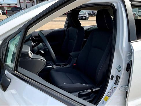 Used 2025 Toyota Corolla LE image 8