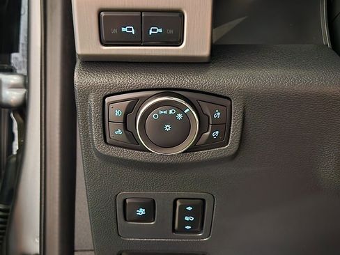 Used 2022 Ford F350 Platinum image 44