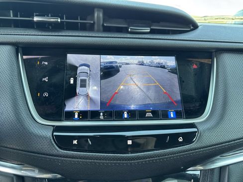 Used 2021 Cadillac XT5 Premium Luxury AWD/4WD image 17