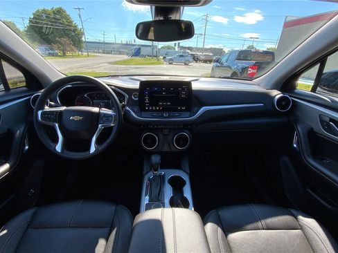 Used 2023 Chevrolet Blazer LT AWD/4WD image 32
