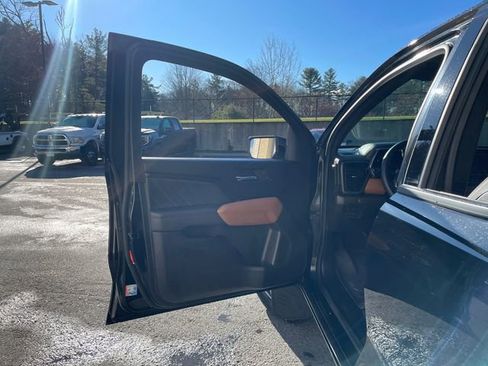 Used 2024 GMC Canyon AT4 w/ Canyon Safety Plus Package image 23