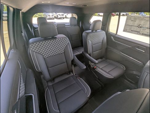 New 2026 GMC Acadia Denali w/ Super Cruise Package AWD/4WD image 14
