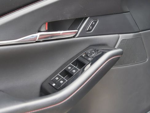 Used 2025 MAZDA CX-30 AWD 2.5 S w/ Preferred Package image 22