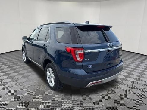 Used 2016 Ford Explorer XLT AWD/4WD image 9