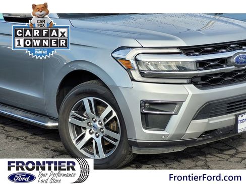Used 2023 Ford Expedition Max Limited image 4