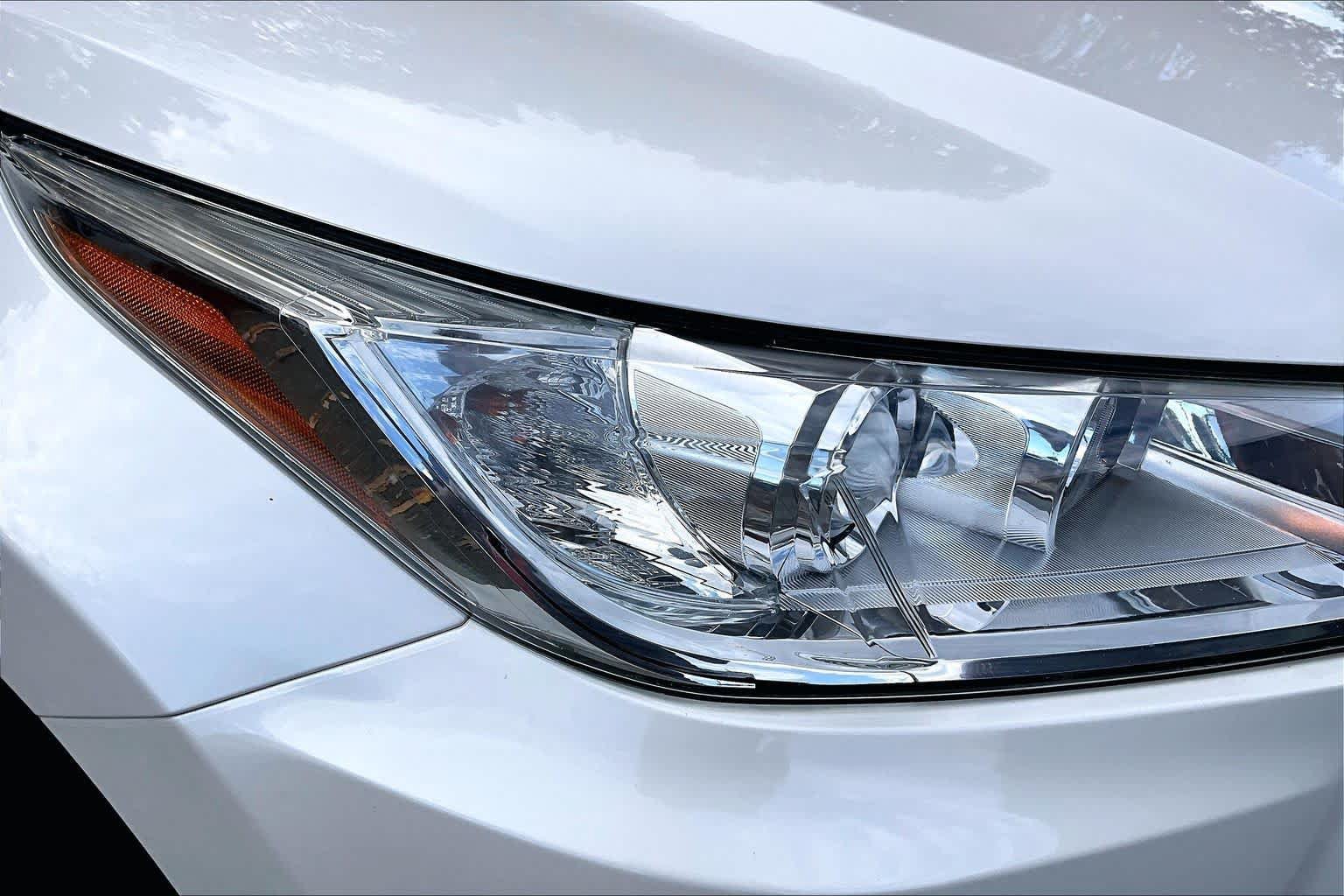 Certified 2019 Toyota Highlander XLE AWD/4WD image 25