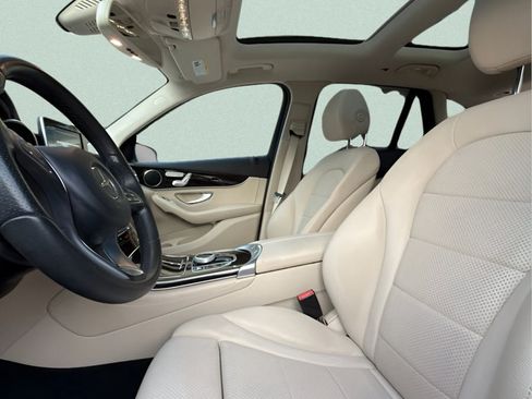 Used 2017 Mercedes-Benz GLC 300 image 9