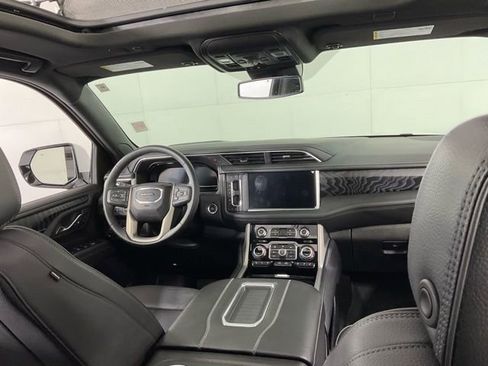 Used 2024 GMC Yukon Denali image 15