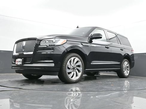 Used 2024 Lincoln Navigator Premiere AWD/4WD image 45