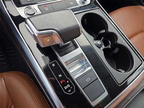 Certified 2022 Audi Q8 Premium image 16