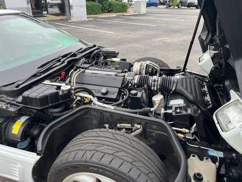 Used 1996 Chevrolet Corvette Coupe RWD image 28