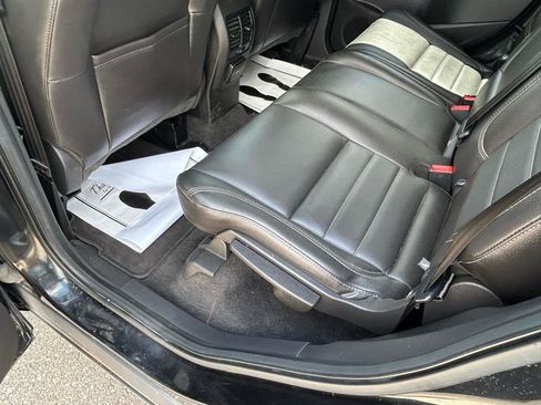 Used 2015 Ford Escape SE w/ Leather Comfort Package AWD/4WD image 9