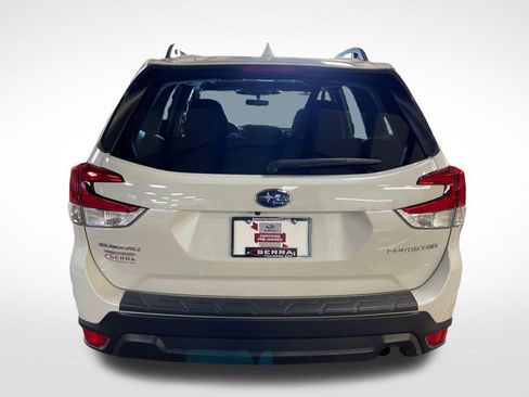 Certified 2023 Subaru Forester Premium AWD/4WD image 5