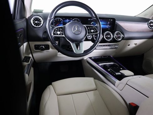 Certified 2023 Mercedes-Benz GLA 250 4MATIC w/ Premium Package image 30