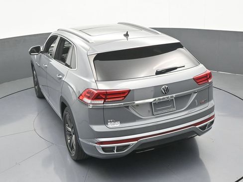 Used 2022 Volkswagen Atlas Cross Sport SEL R-Line image 53