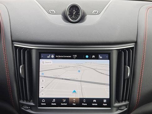 Used 2022 Maserati Levante GT image 17