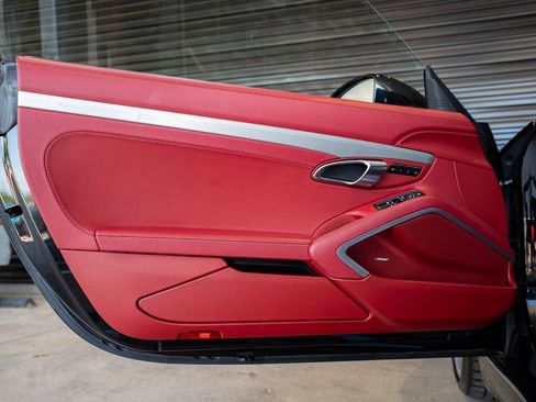 Certified 2021 Porsche 718 Boxster RWD image 21