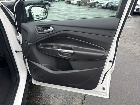 Used 2018 Ford Escape Titanium FWD image 32