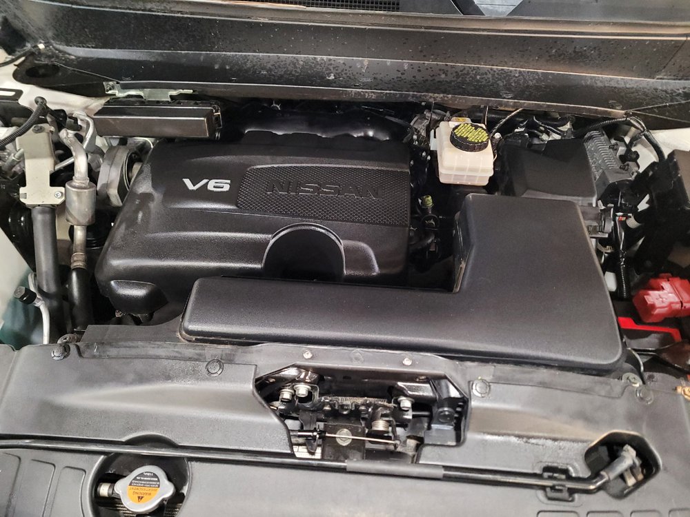 Used 2017 Nissan Pathfinder Platinum w/ Family Entertainment Package FWD image 30