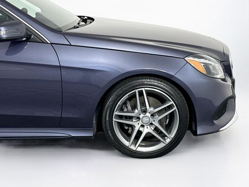 Used 2015 Mercedes-Benz E 400 4MATIC Sedan image 45