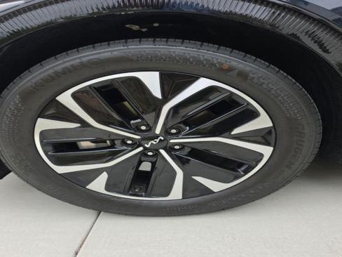 Used 2023 Kia EV6 Wind AWD/4WD image 13